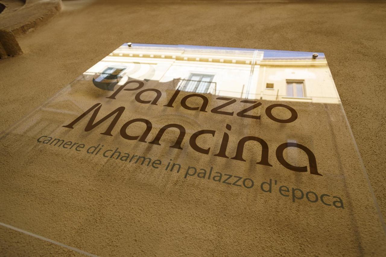 Palazzo Mancina Hotel Trapani Exterior photo