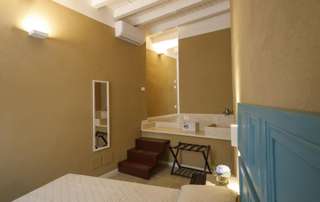 Palazzo Mancina Hotel Trapani Exterior photo